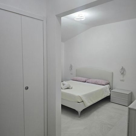 לה מדלנה Guest House Tra Rocce E Mare מראה חיצוני תמונה