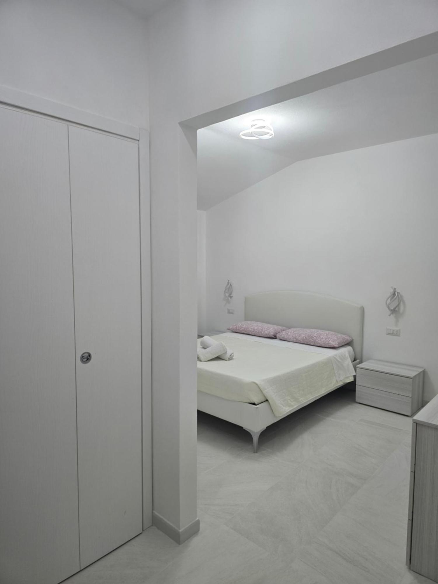 לה מדלנה Guest House Tra Rocce E Mare מראה חיצוני תמונה