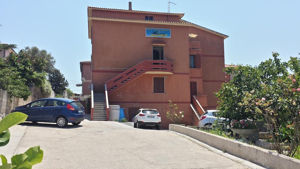 לה מדלנה Guest House Tra Rocce E Mare מראה חיצוני תמונה