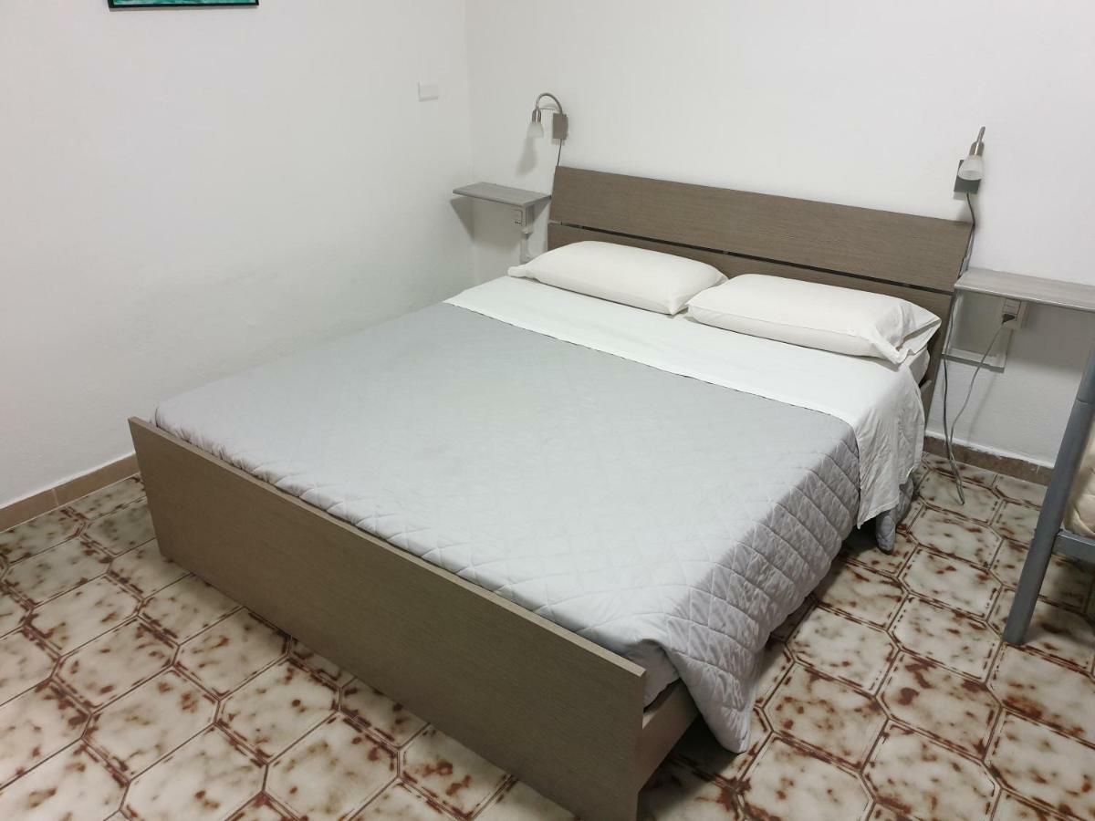 לה מדלנה Guest House Tra Rocce E Mare מראה חיצוני תמונה