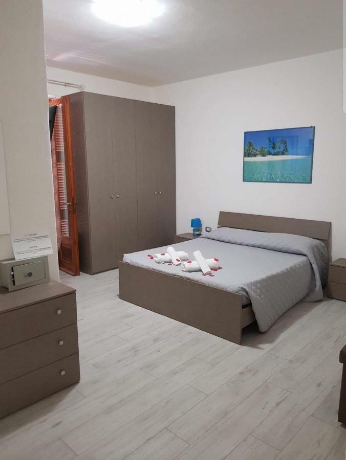 לה מדלנה Guest House Tra Rocce E Mare מראה חיצוני תמונה